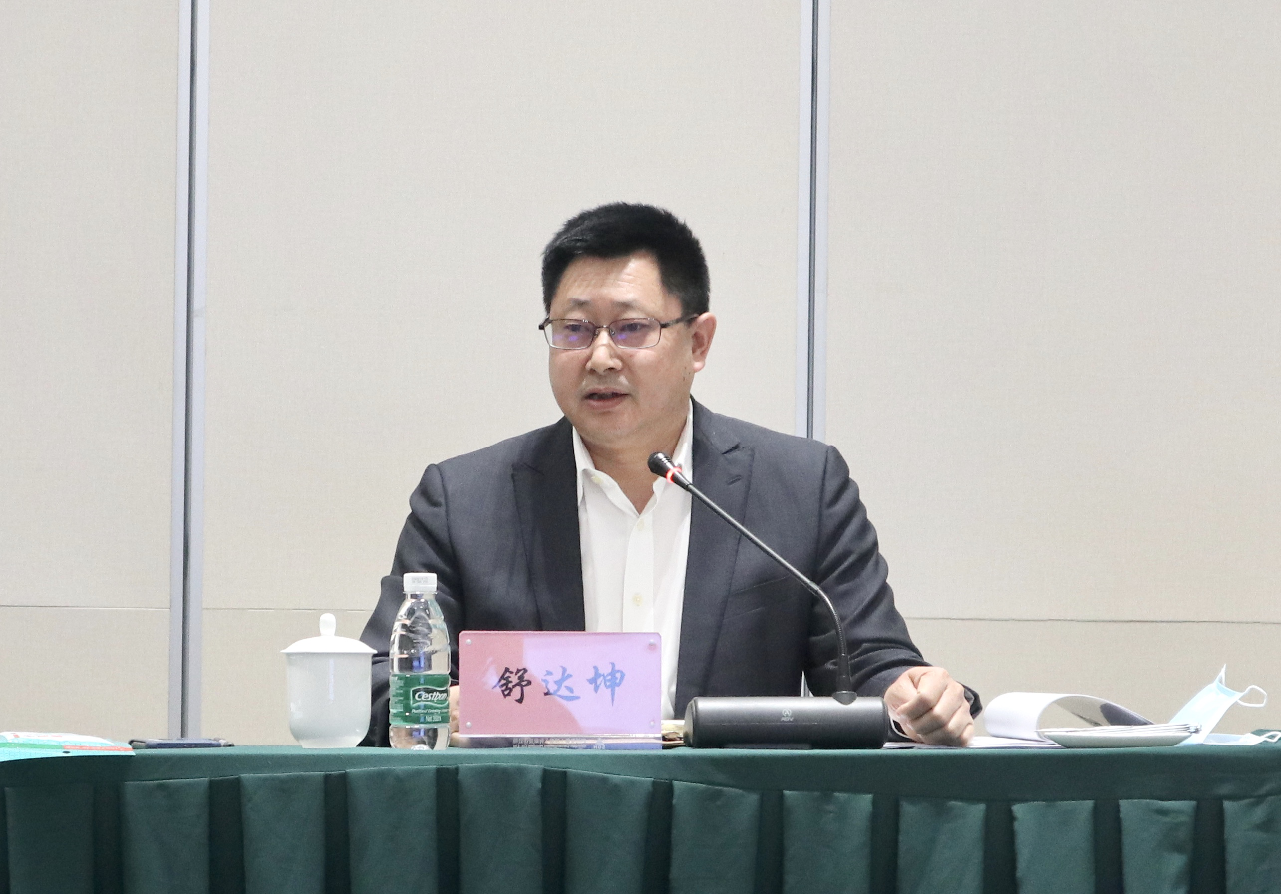 四川金控集團業(yè)務高質(zhì)量發(fā)展工作小組調(diào)研會在川發(fā)資管順利召開